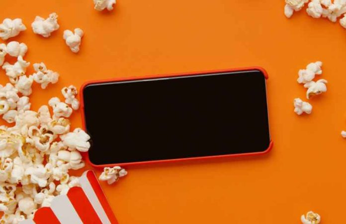 Comment partager l’écran de son téléphone sur une TV sans Wi-Fi ?-Geekophonie Comment partager l’écran de son téléphone sur une TV sans Wi-Fi ?-Geekophonie